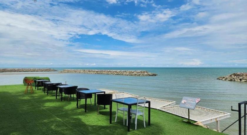 Eco Moment Beach Resort Пхетбури Экстерьер фото
